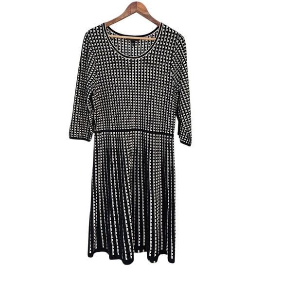 Lane Bryant Fit & Flare Sweater Dress Charcoal Size 14/16 - Picture 4 of 9